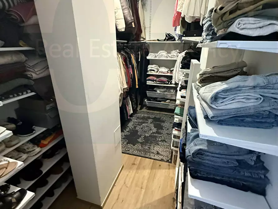 Immagine 22 di Appartamento in vendita  41 a Trezzano Sul Naviglio