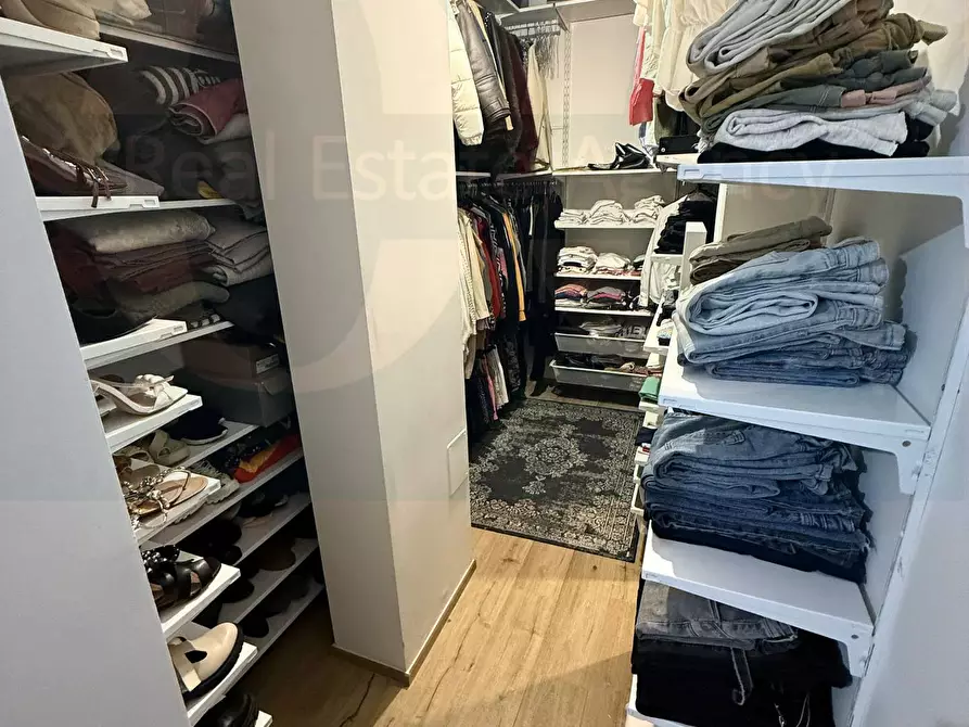 Immagine 23 di Appartamento in vendita  41 a Trezzano Sul Naviglio