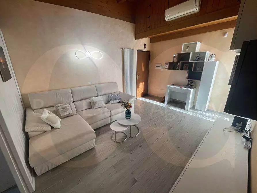 Immagine 1 di Appartamento in vendita  24 a Trezzano Sul Naviglio