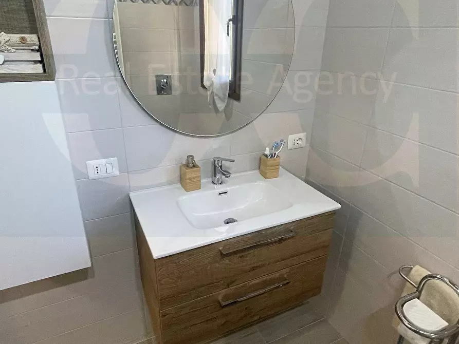 Immagine 6 di Appartamento in vendita  24 a Trezzano Sul Naviglio