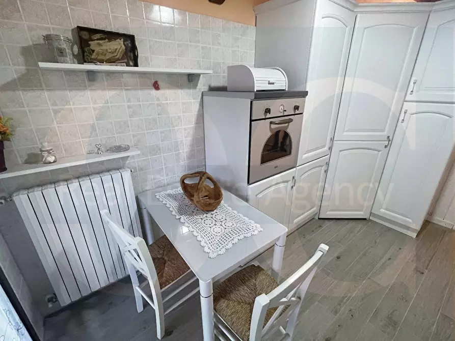 Immagine 10 di Appartamento in vendita  24 a Trezzano Sul Naviglio