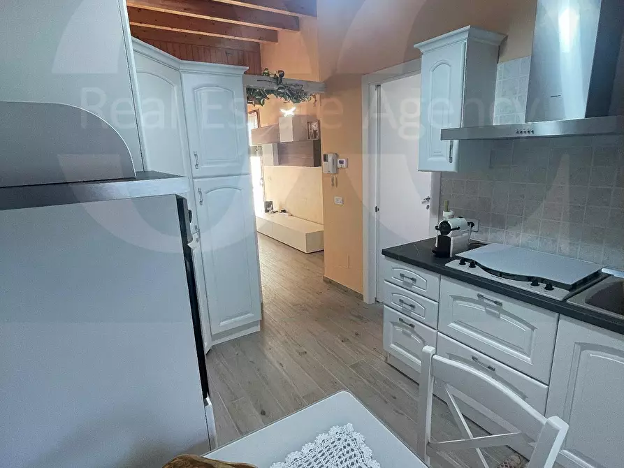 Immagine 13 di Appartamento in vendita  24 a Trezzano Sul Naviglio