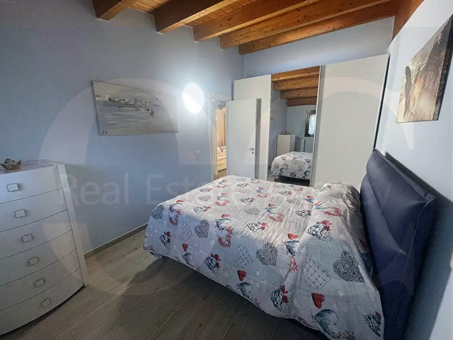 Immagine 17 di Appartamento in vendita  24 a Trezzano Sul Naviglio