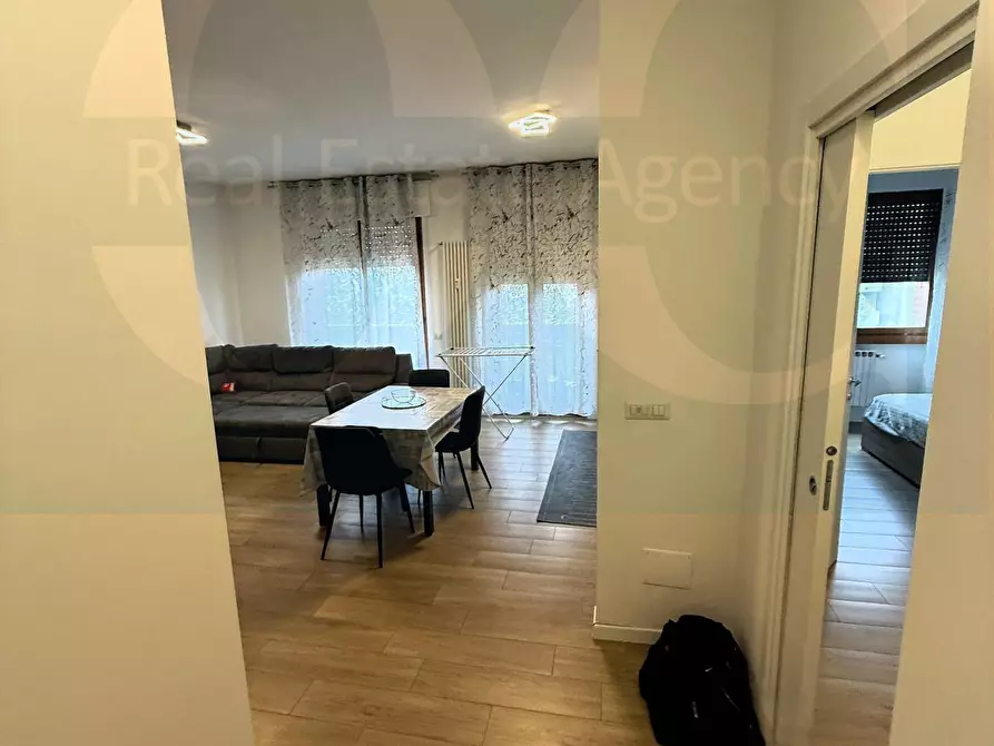 Immagine 3 di Appartamento in vendita  50 a Rho