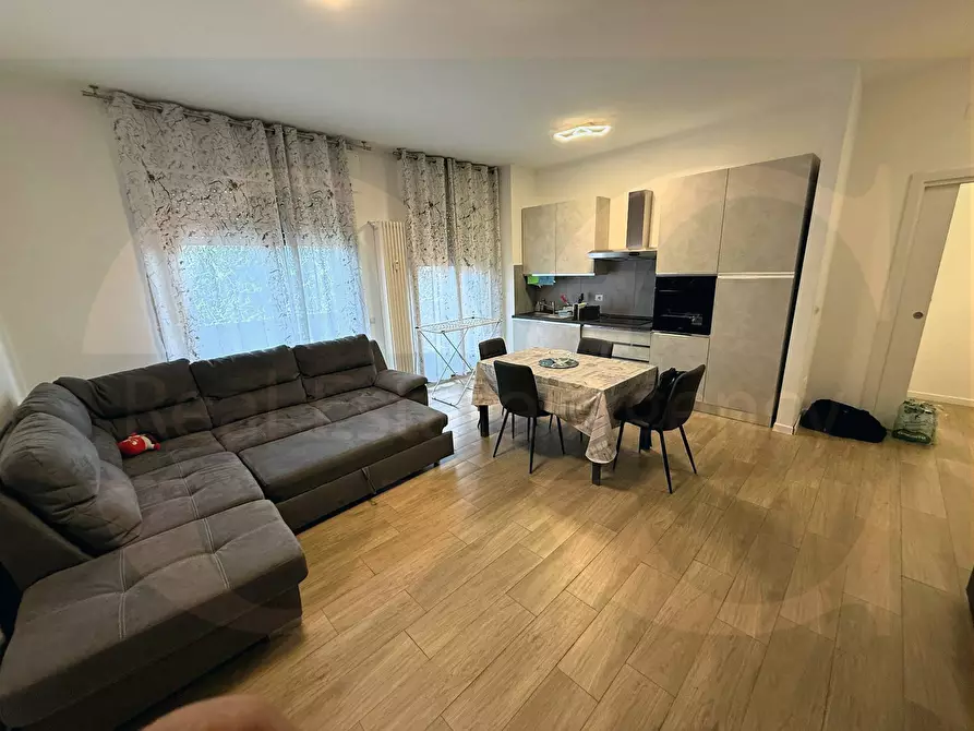 Immagine 7 di Appartamento in vendita  50 a Rho