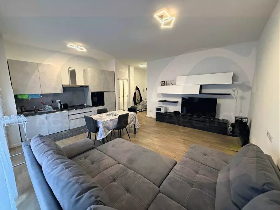 Immagine 8 di Appartamento in vendita  50 a Rho