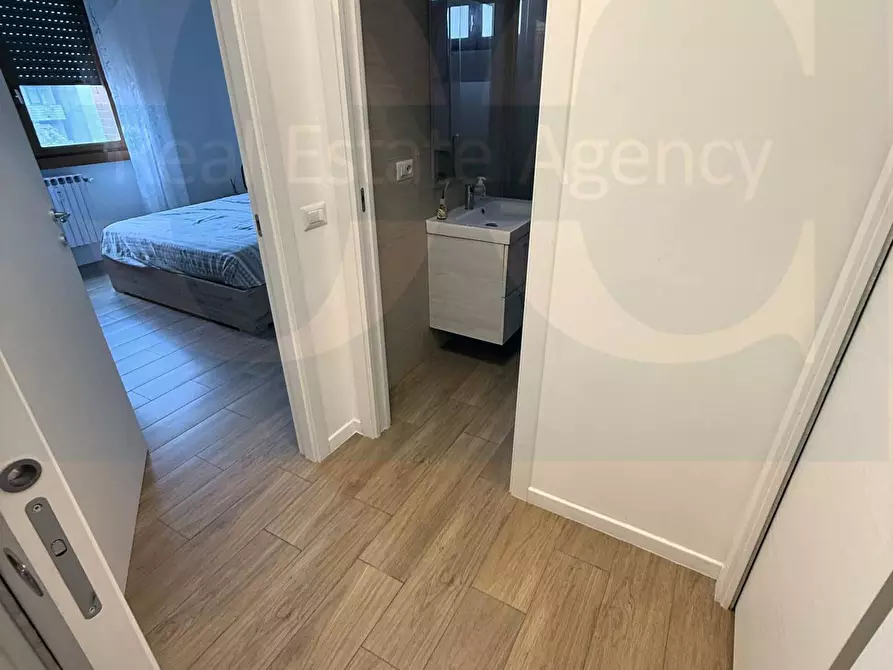 Immagine 11 di Appartamento in vendita  50 a Rho