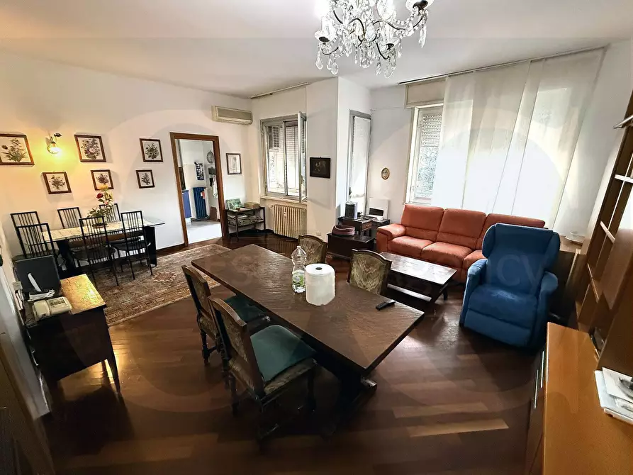 Immagine 6 di Appartamento in vendita  53 a Trezzano Sul Naviglio