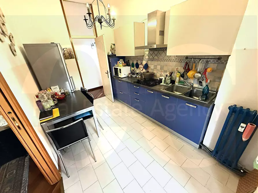 Immagine 13 di Appartamento in vendita  53 a Trezzano Sul Naviglio