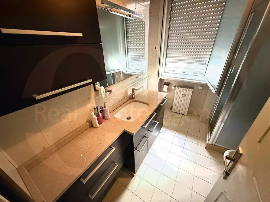 Immagine 26 di Appartamento in vendita  53 a Trezzano Sul Naviglio