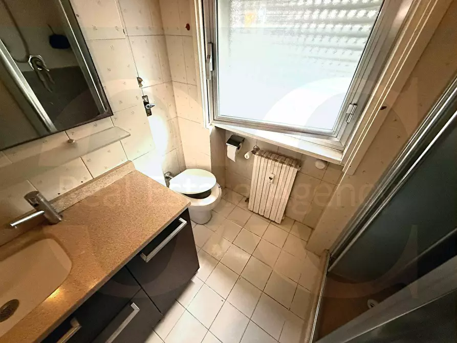 Immagine 27 di Appartamento in vendita  53 a Trezzano Sul Naviglio