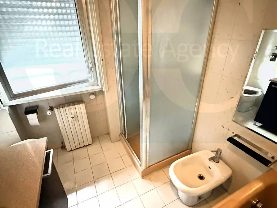 Immagine 28 di Appartamento in vendita  53 a Trezzano Sul Naviglio