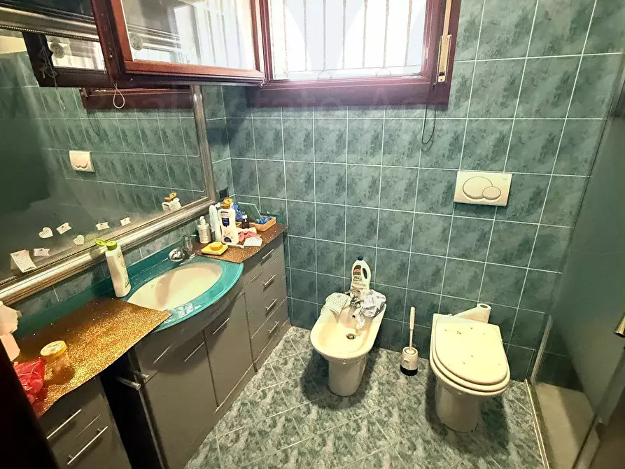 Immagine 8 di Appartamento in vendita  34 a Trezzano Sul Naviglio