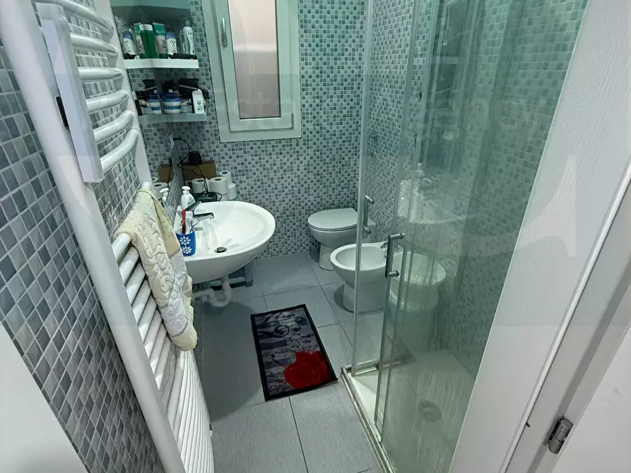 Immagine 11 di Appartamento in vendita  4 a Milano