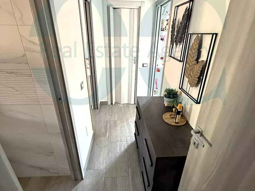 Immagine 17 di Appartamento in vendita  28 a Trezzano Sul Naviglio