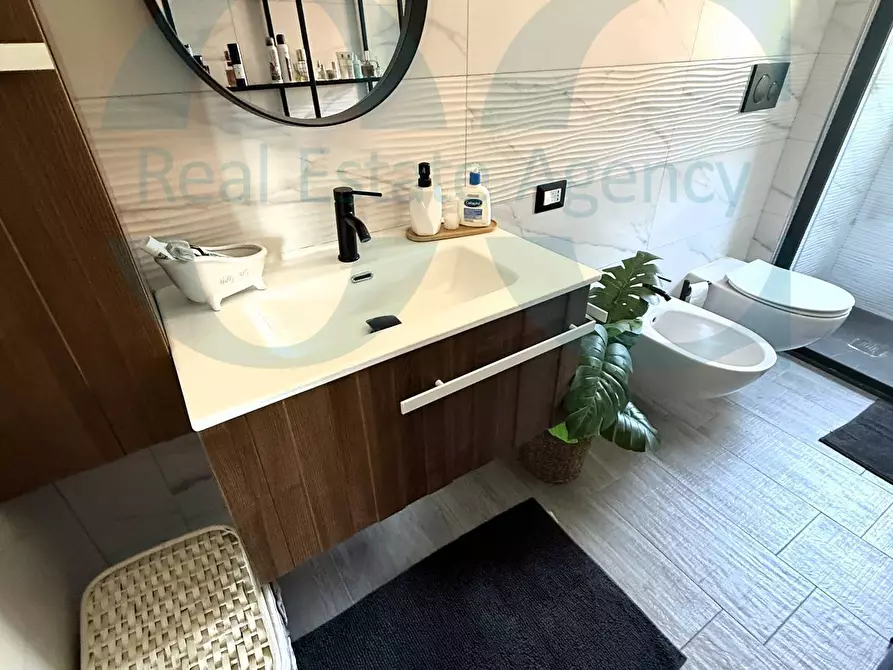 Immagine 19 di Appartamento in vendita  28 a Trezzano Sul Naviglio