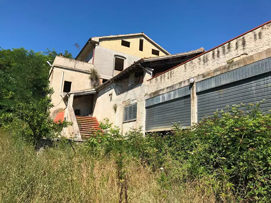Immagine 3 di Rustico / casale in vendita  in Contrada madonna delle piane a Acquaviva Picena