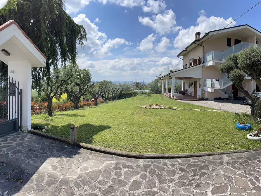 Immagine 1 di Villa in vendita  in Contrada Montetinello a Monteprandone