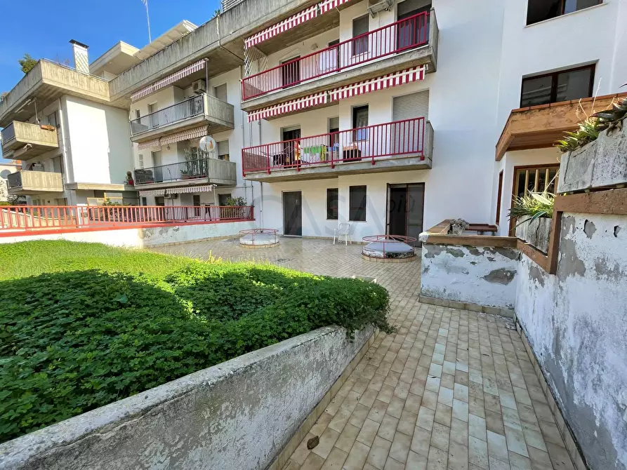 Immagine 14 di Appartamento in vendita  in Via Tirreno a Monteprandone