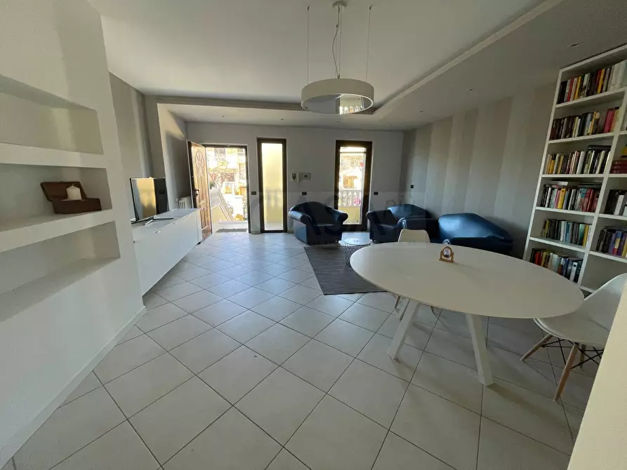 Immagine 3 di Appartamento in vendita  in Via Leopardi a Nereto