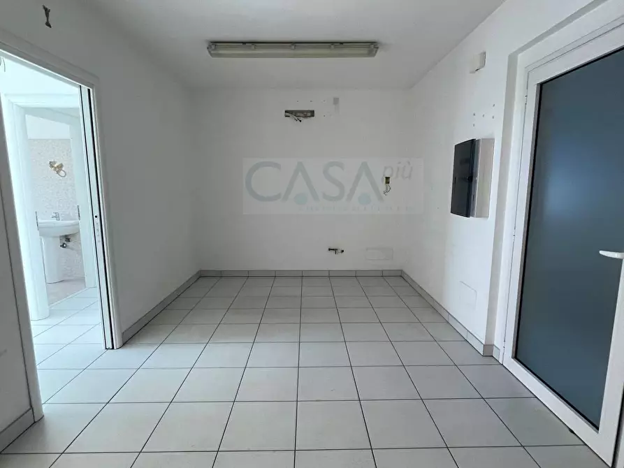 Immagine 1 di Ufficio in vendita  in Via Monte Annunziata a San Benedetto Del Tronto