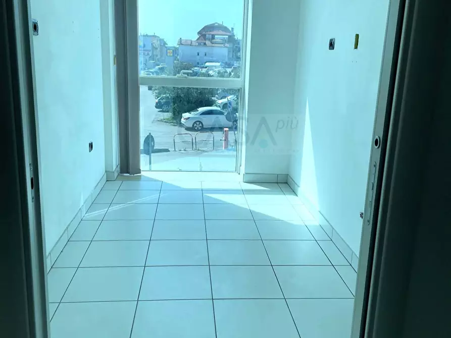 Immagine 5 di Ufficio in vendita  in Via Monte Annunziata a San Benedetto Del Tronto