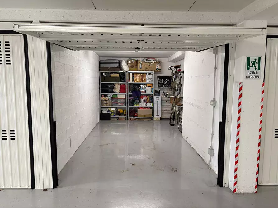 Immagine 5 di Box auto in vendita  in Via Marsala 40 a San Benedetto Del Tronto