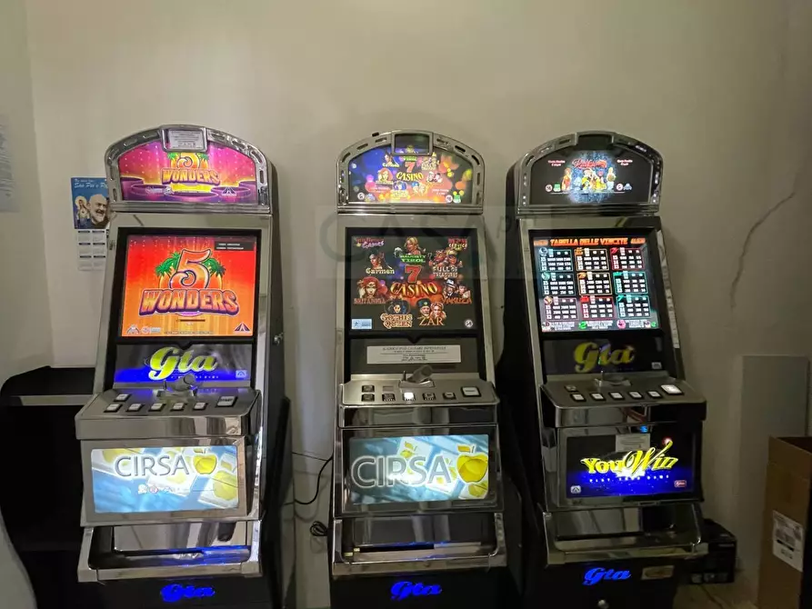 Immagine 5 di Attività commerciale in vendita  in Corso Mazzini a Ascoli Piceno