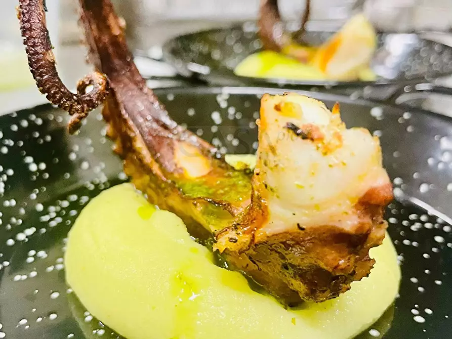 Immagine 3 di Bar / Ristorante in vendita  in PIAZZA DELL'AQUILA a Monteprandone