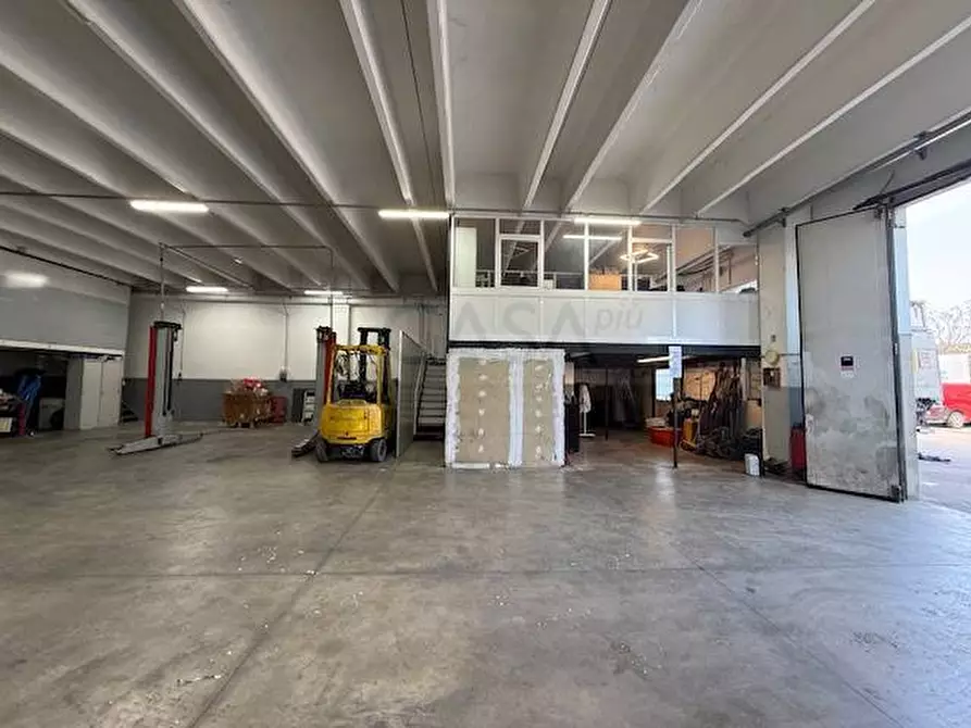 Immagine 6 di Capannone industriale in vendita  in Via Roma a Martinsicuro