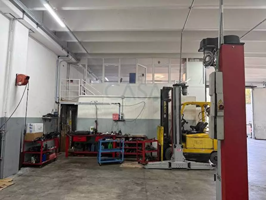 Immagine 9 di Capannone industriale in vendita  in Via Roma a Martinsicuro