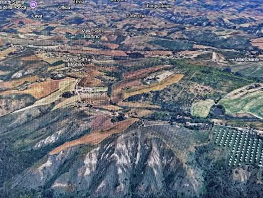 Immagine 5 di Terreno agricolo in vendita  in Contrada Cese a Castel Di Lama