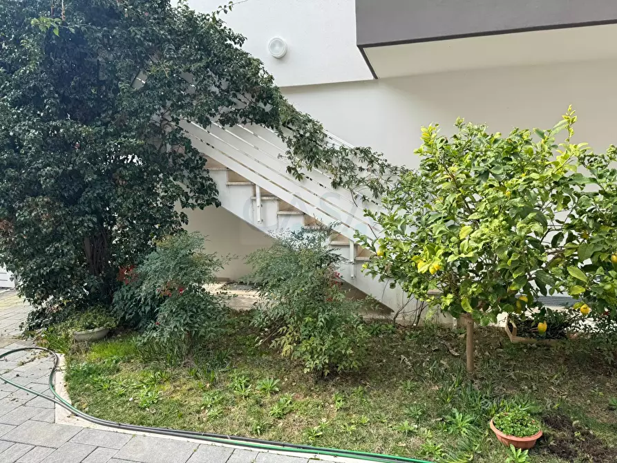 Immagine 15 di Appartamento in vendita  in Via etruria a Alba Adriatica