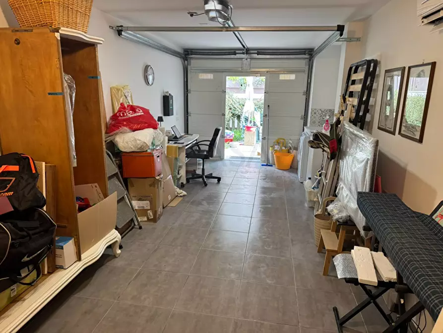 Immagine 19 di Appartamento in vendita  in Via etruria a Alba Adriatica