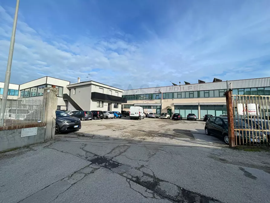 Immagine 6 di Capannone industriale in vendita  in Via Pontida a San Benedetto Del Tronto
