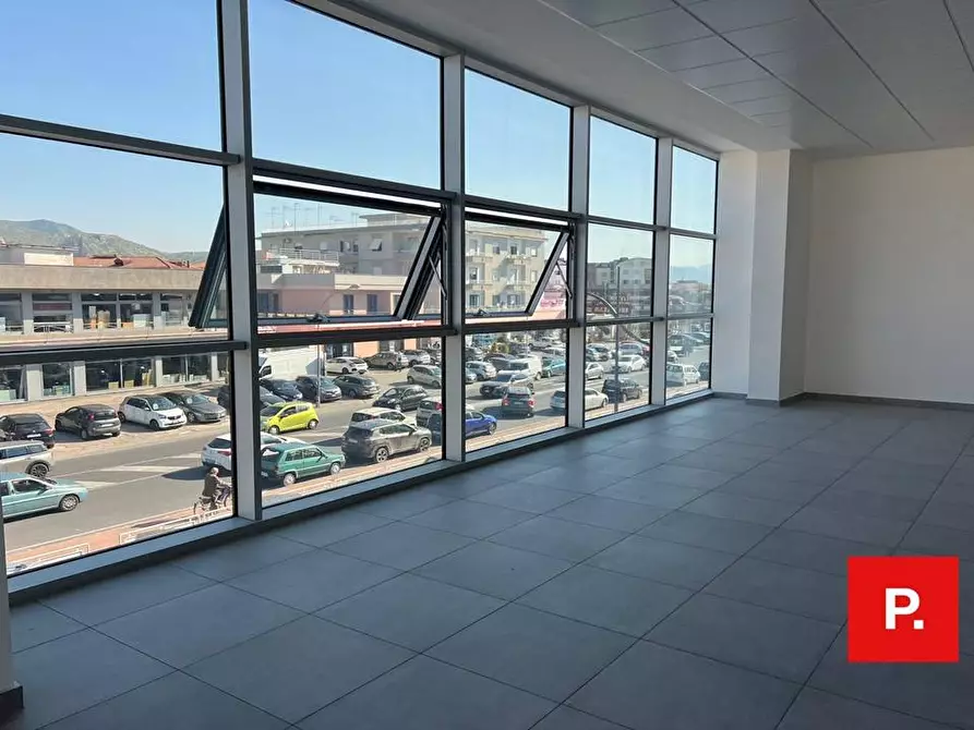 Immagine 9 di Ufficio in affitto  in via Nazionale appia a Curti