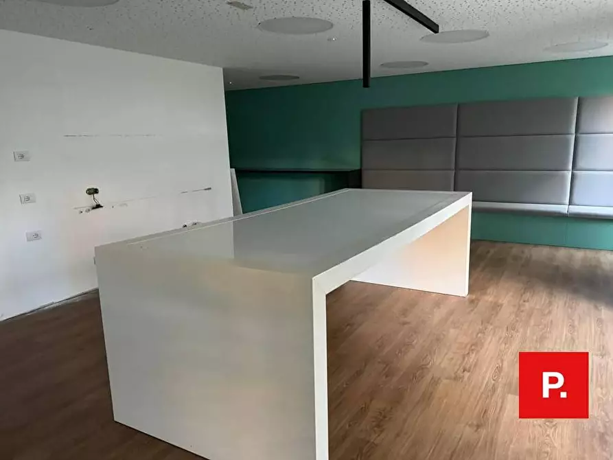 Immagine 4 di Ufficio in affitto  a Milano