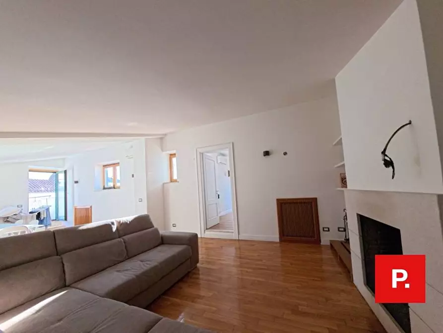 Immagine 24 di Appartamento in vendita  in Via Mazzini a Caserta