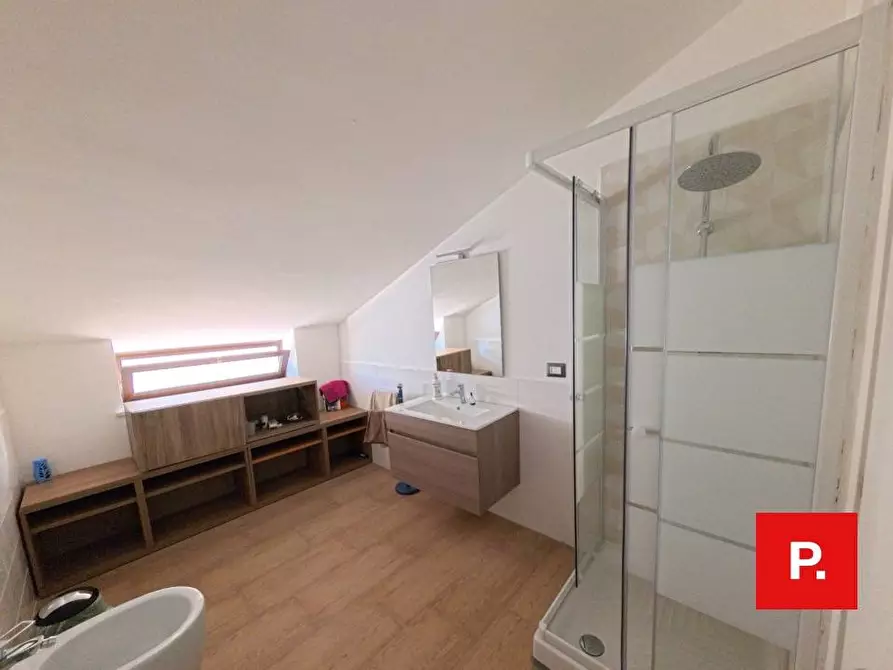 Immagine 11 di Appartamento in vendita  in Via Mazzini a Caserta