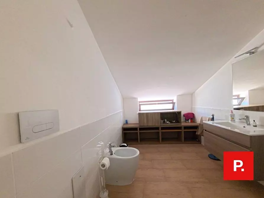 Immagine 7 di Appartamento in vendita  in Via Mazzini a Caserta