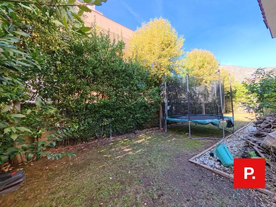 Immagine 46 di Villetta a schiera in vendita  a Caserta