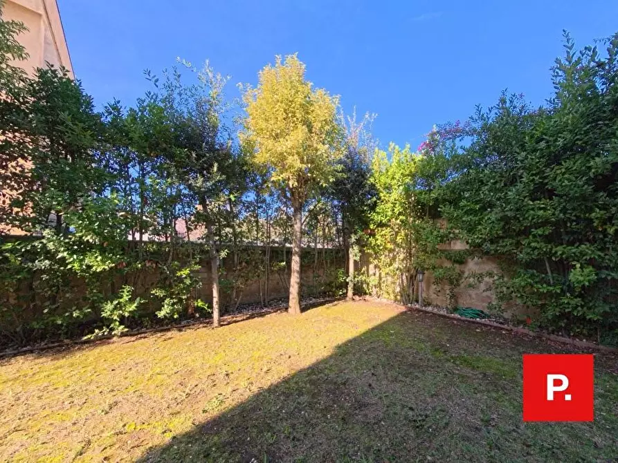 Immagine 54 di Villetta a schiera in vendita  a Caserta