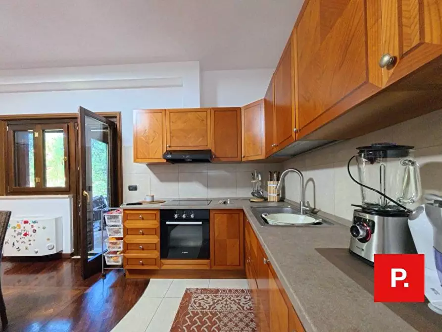 Immagine 12 di Villetta a schiera in vendita  a Caserta