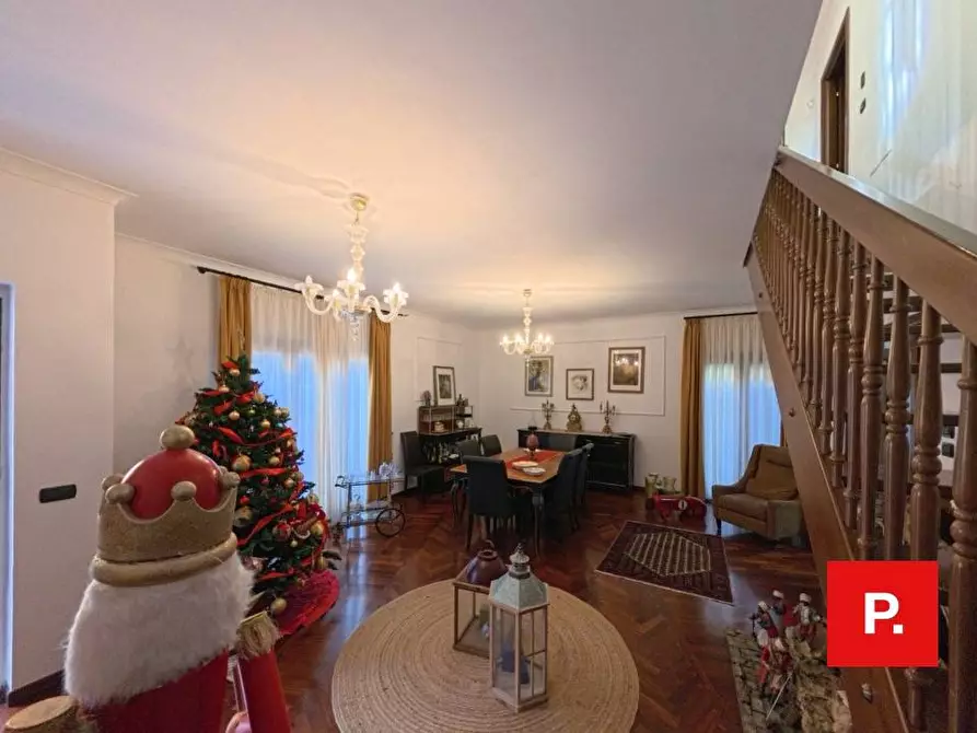 Immagine 2 di Villetta a schiera in vendita  a Caserta