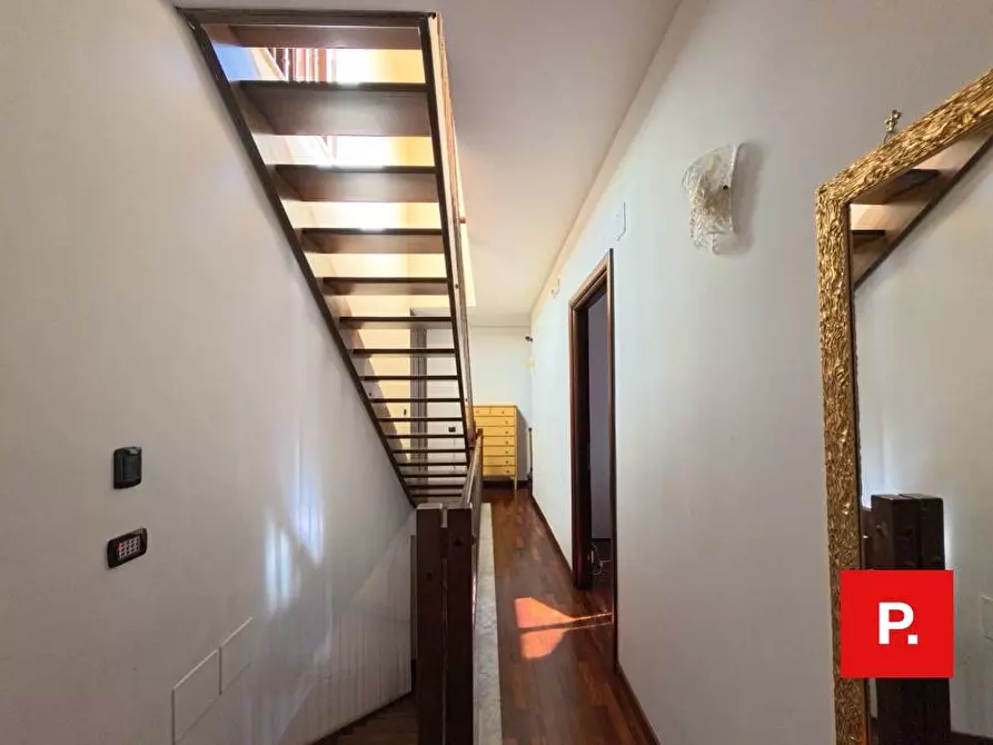 Immagine 19 di Villetta a schiera in vendita  a Caserta