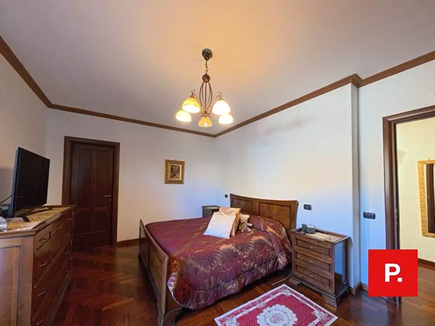 Immagine 23 di Villetta a schiera in vendita  a Caserta