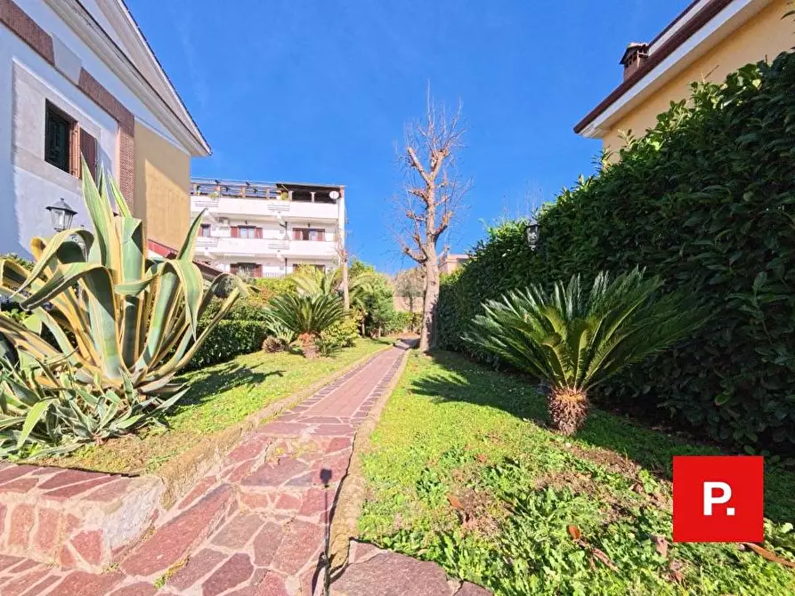 Immagine 52 di Villetta a schiera in vendita  a Caserta