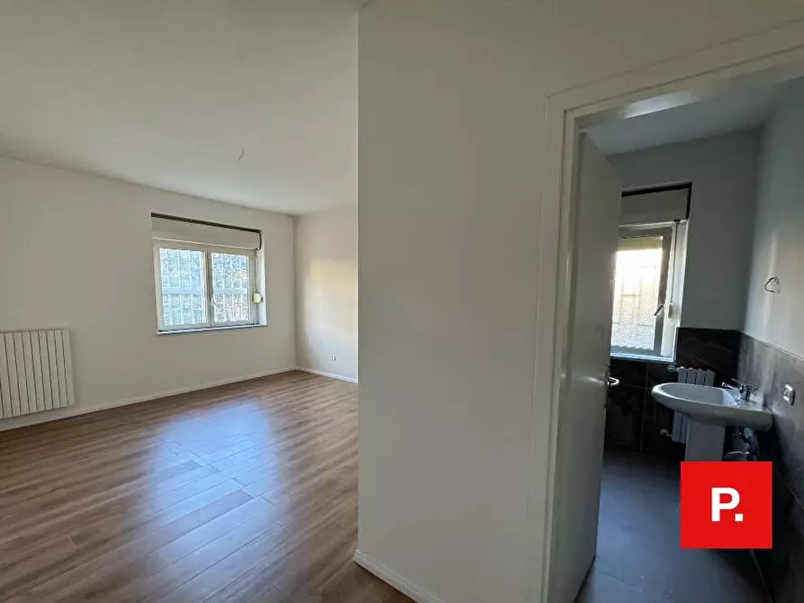 Immagine 5 di Appartamento in affitto  in Via Campania - Tredici 1 a Caserta