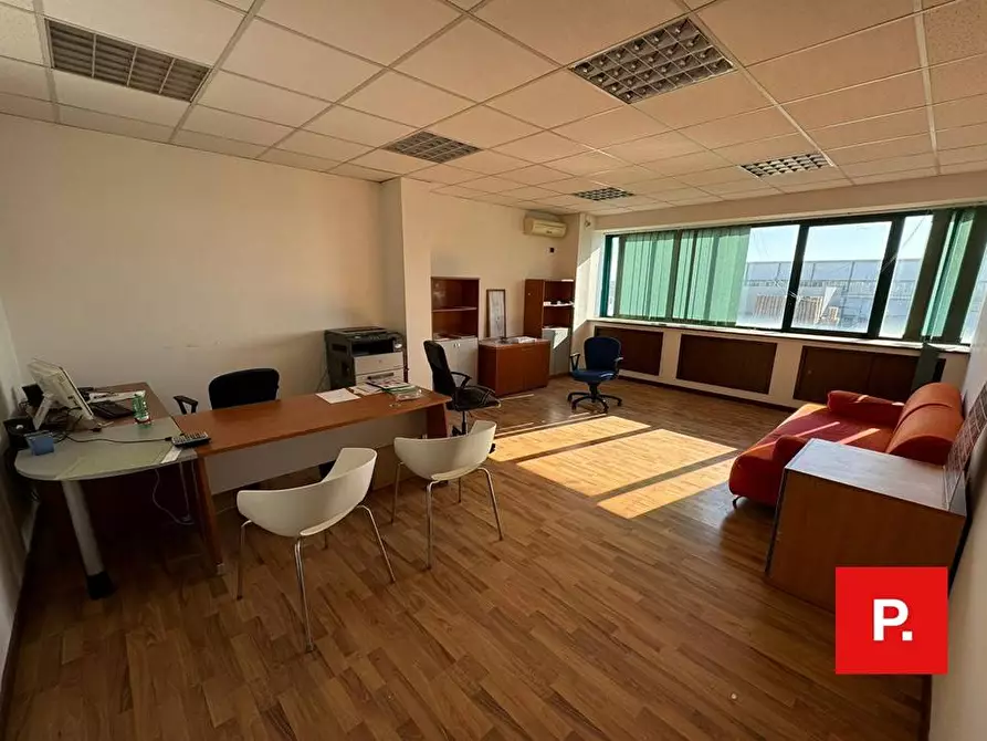 Immagine 7 di Ufficio in affitto  in VIA APPIA KM 197.300 SNC a Camigliano