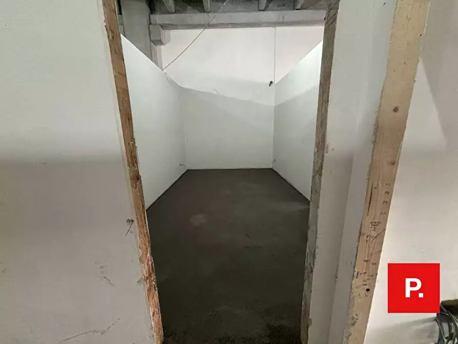 Immagine 19 di Capannone industriale in affitto  in caserta sud a Caserta